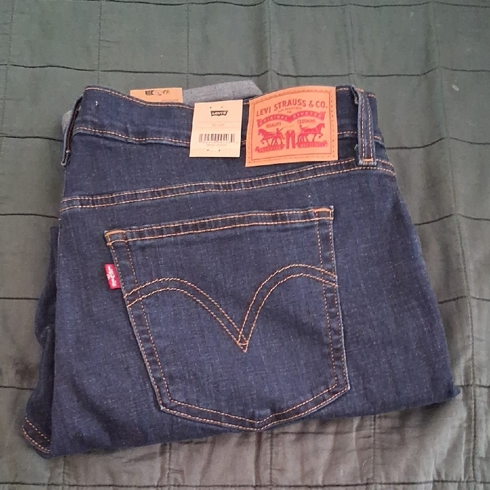 Levis Boyfriend Womens Jeans Size 32/27